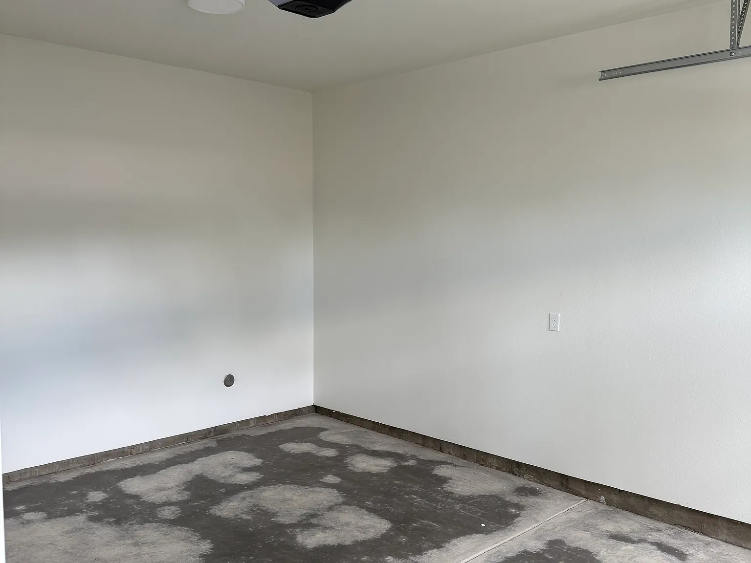 3 bed, 2.5 bath, 1880 sqft, $2,500 — Photo 4