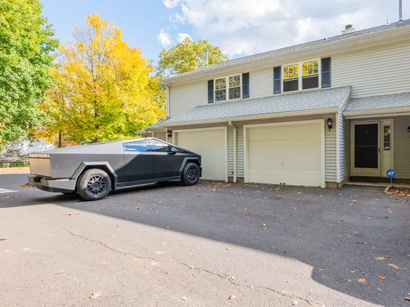 3239 East Main Street #B, Waterbury, CT 06705