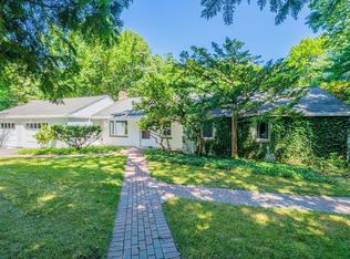 102 Burlington St, Lexington, MA 02420