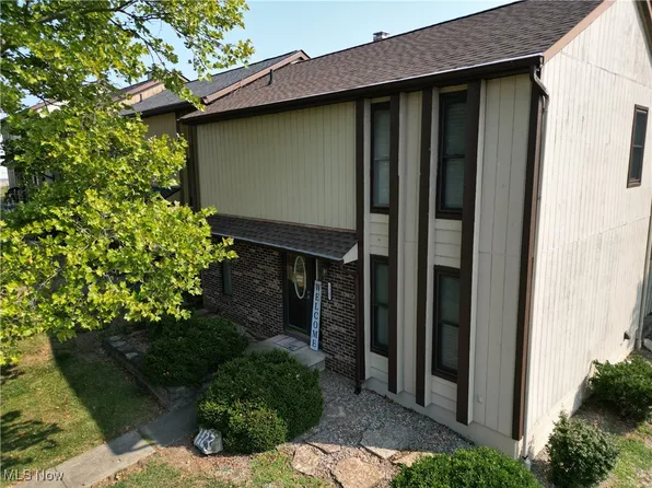1123 S Slope Bay, Zanesville, OH 43701