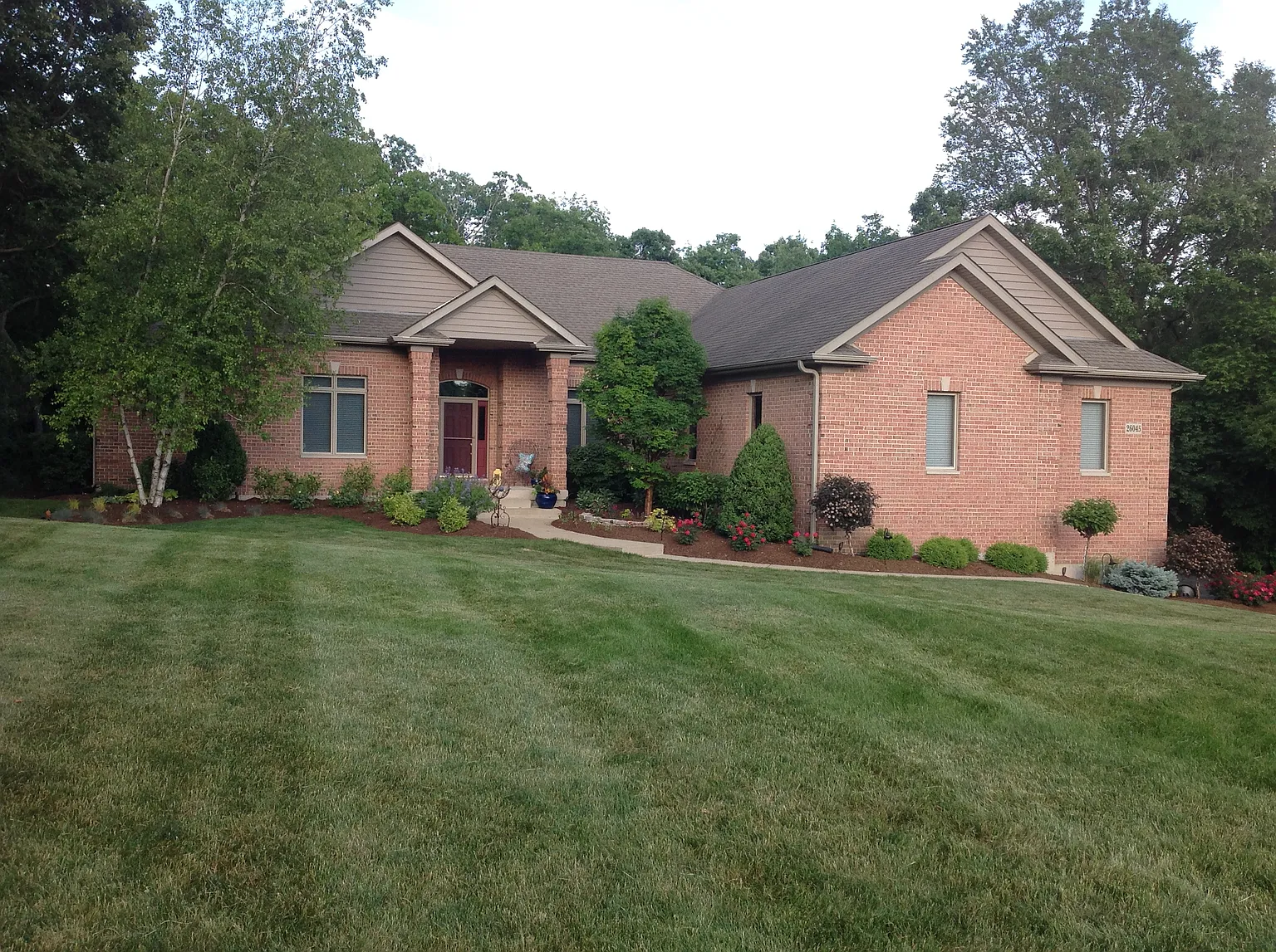 26045 N Laurel Ct photo 1