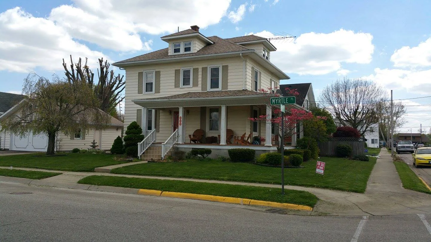 601 Myrtle Pl photo 1