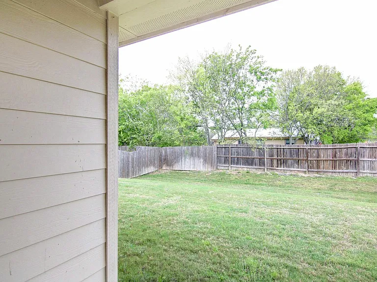 5515 Degan Way — Photo 7