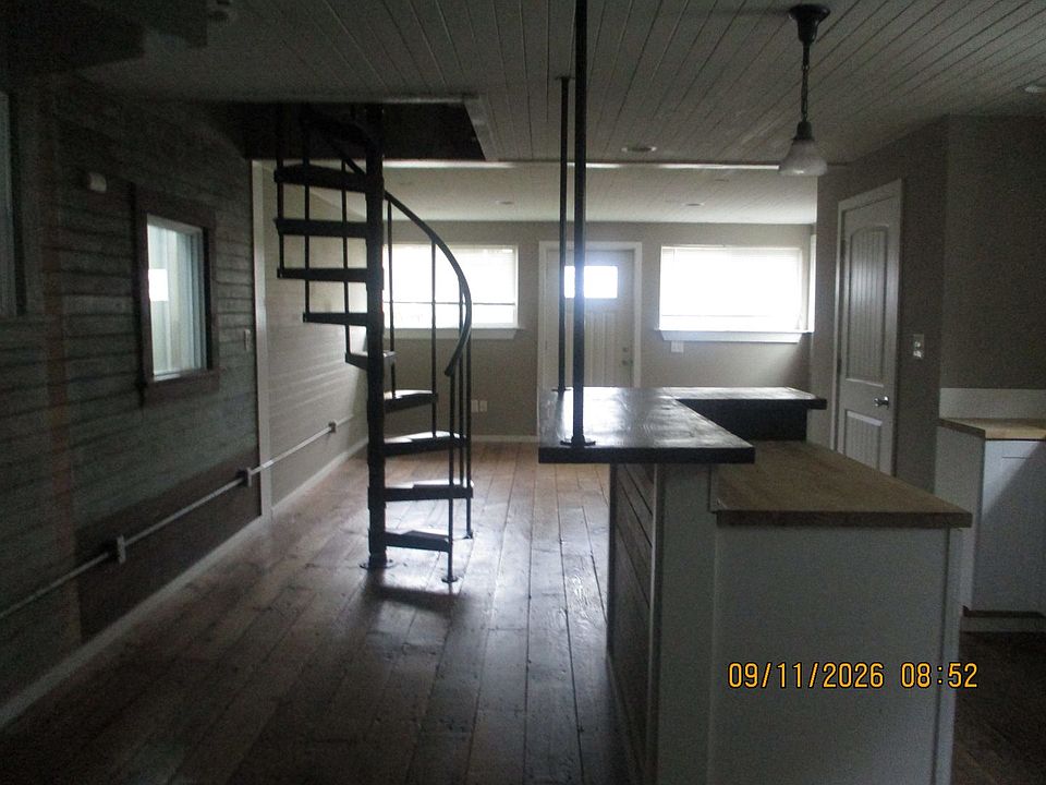 1st image of 814 N 1st St