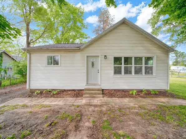 105 Trumble Ave, Jackson, MI 49203