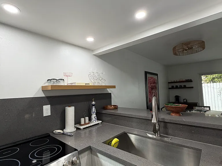 3607 SW 17th St — Photo 9
