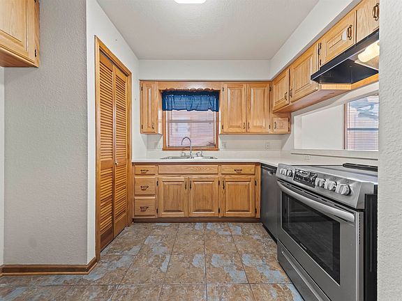5th image of 301 Hammond Dr APT E4