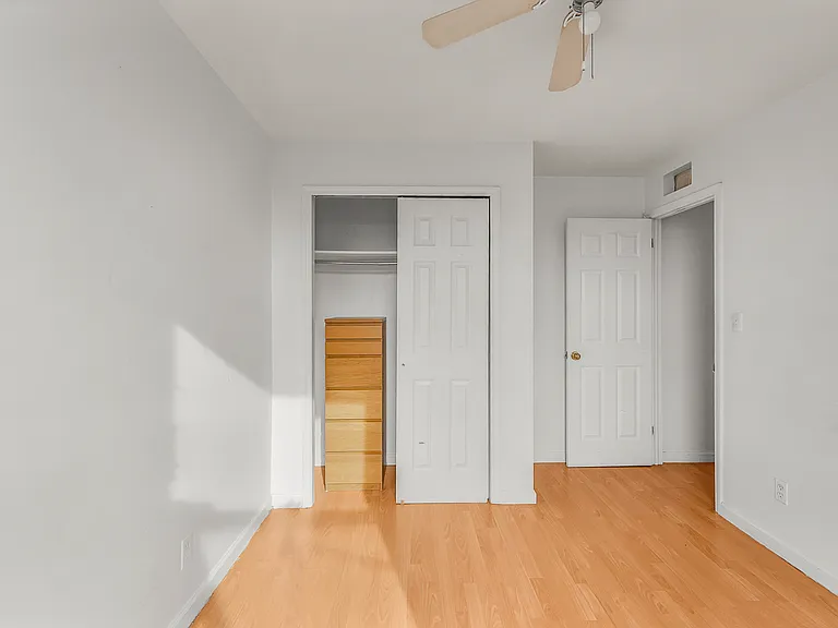 124 Mott St #38 — Photo 2
