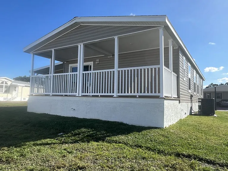 488 Bimini Cay Cir #488 — Photo 16