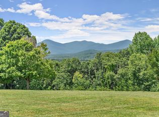 68 Grand View St, Dahlonega, GA 30533