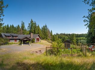 4461 Glendale Rd, Clinton, WA 98236