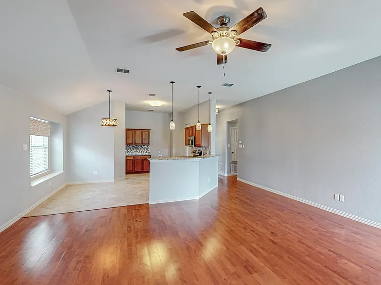 11501 Lauren Way — Photo 19