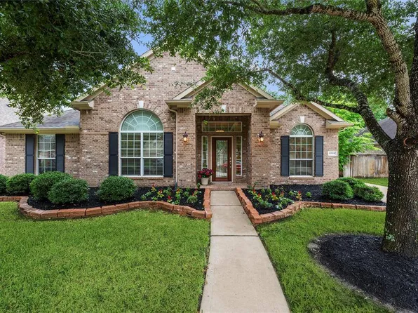 11818 Owens Canyon Ln, Cypress, TX 77433