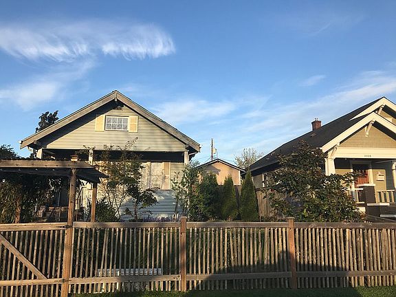 5th image of 2319 S Grant Ave