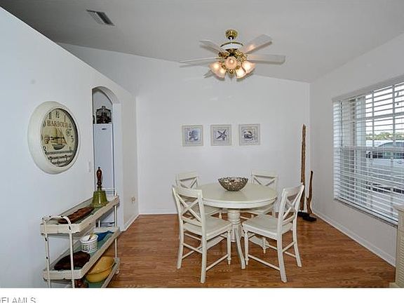 4th image of 2324 SW 26th Ter
