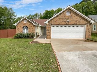 135 Gingerbread Pl, Fayetteville, GA 30214