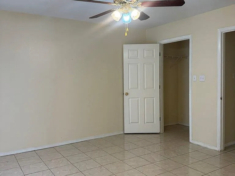 2834 Boardwalk — Photo 22
