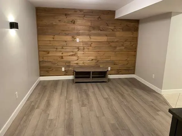 468 Pioneer Dr, Kitchener, ON