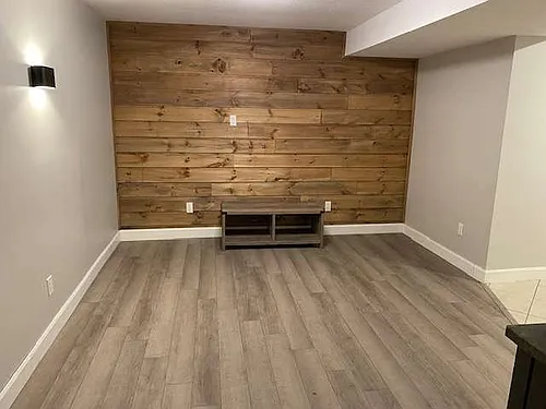 468 Pioneer Dr Photo 1