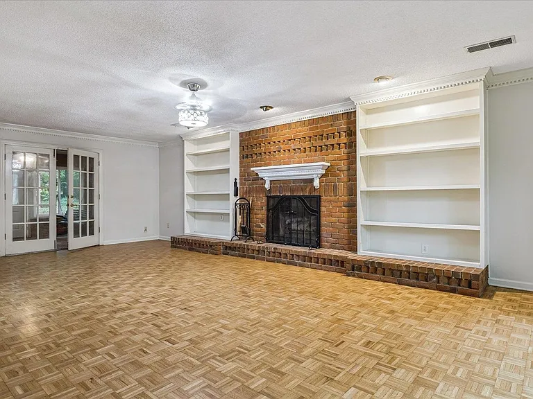 8428 Bazemore Rd — Photo 10