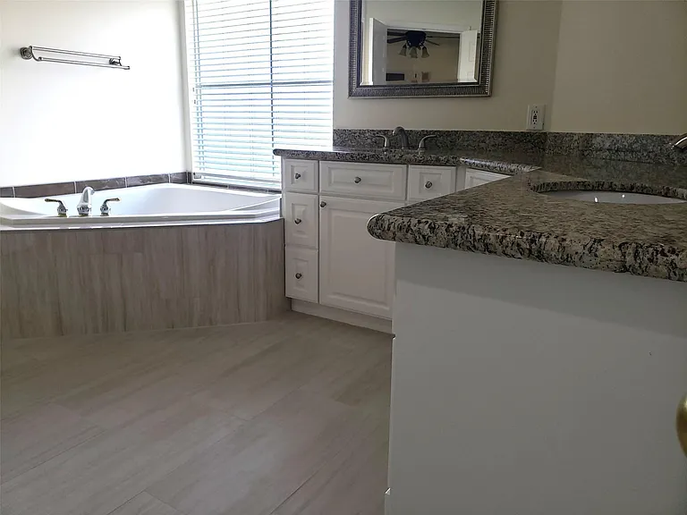 5319 Ashley Way Ct — Photo 17