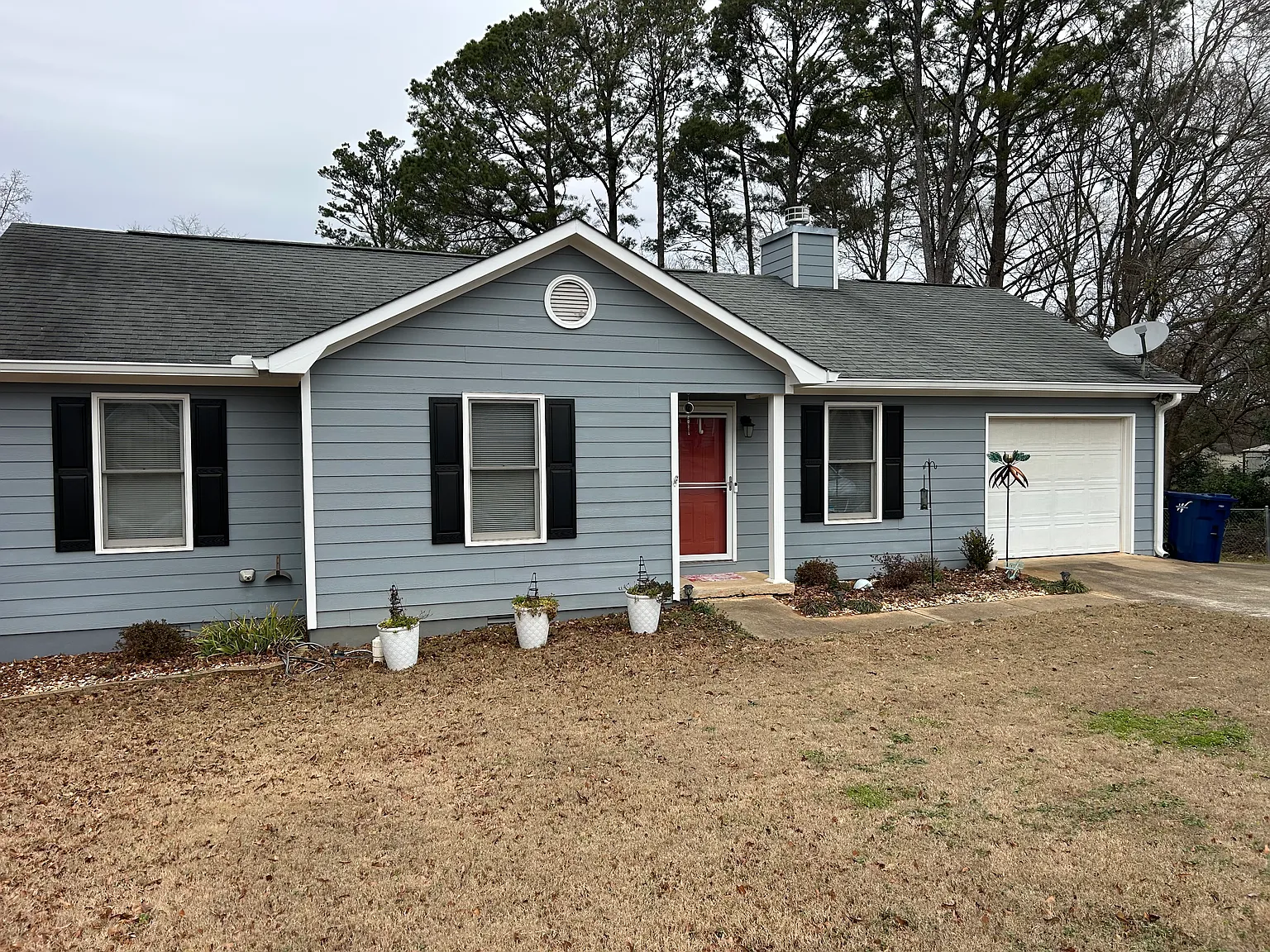 3 bed, 1166 sqft, $2,200 — Photo 1