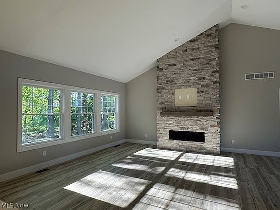 2nd image of 2791 Sylvan Rd