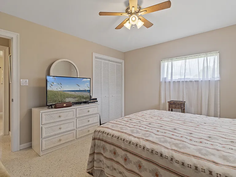 4020 Palm Dr — Photo 19