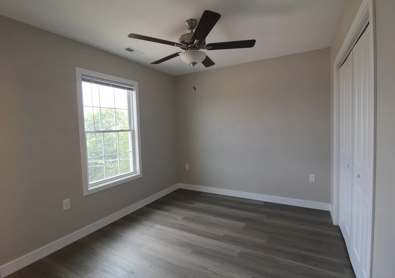 Available Now! New construction townhome! — Photo 3