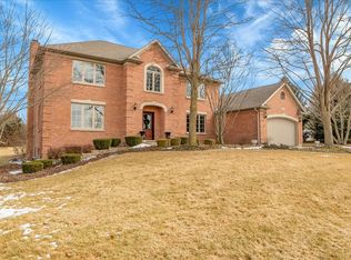 7N395 Ridge Line Rd, St Charles, IL 60175