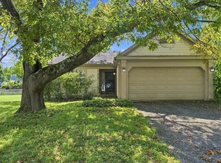 3795 Secretariat Ct, Columbus, OH 43221
