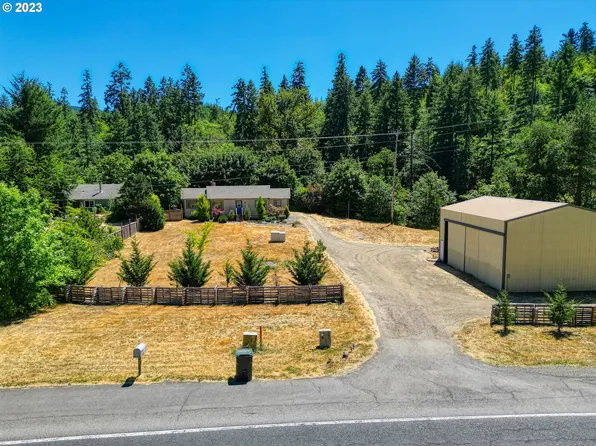 2766 State Highway 38, Drain, OR 97435