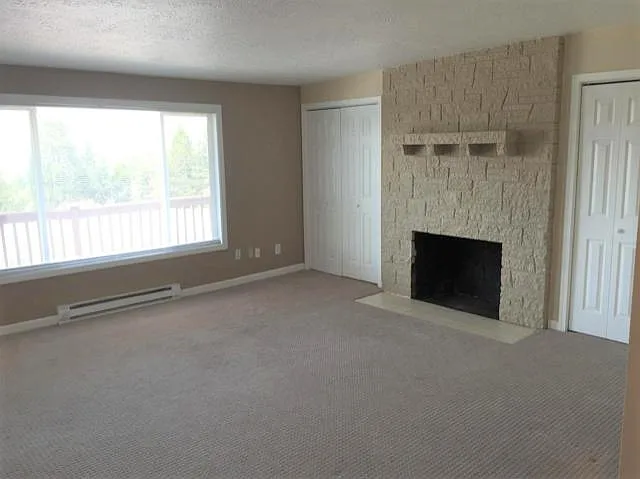 2102 NW Kelly Dr #11 — Photo 3