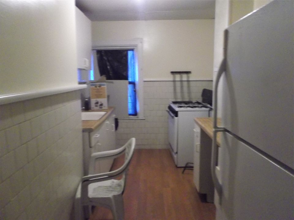 2nd image of 18 S Terrace Ave APT 1