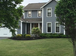 92 Emjay Ln, Rochester, NY 14612