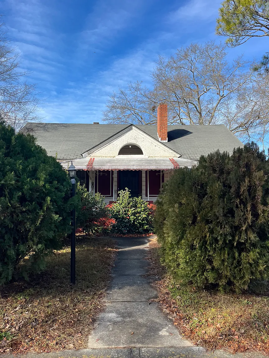 1247 Brentwood Ave photo 1