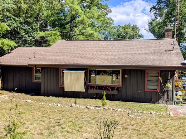 1785 N Schneider Lake Rd, Whitehall, MI 49461