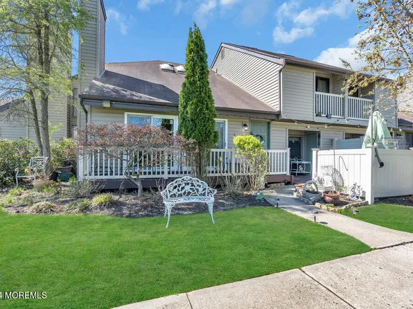 11 Cotswold Circle, Ocean Twp, NJ 07712