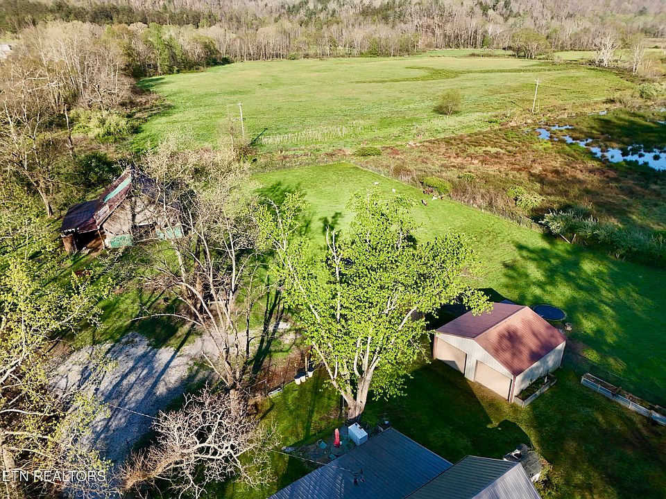 10th image of 5640 Brimstone Rd