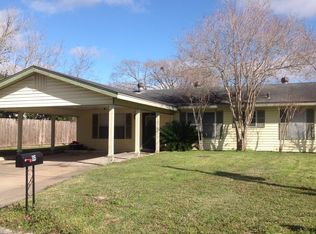 115 Bohman St, Cuero, TX 77954