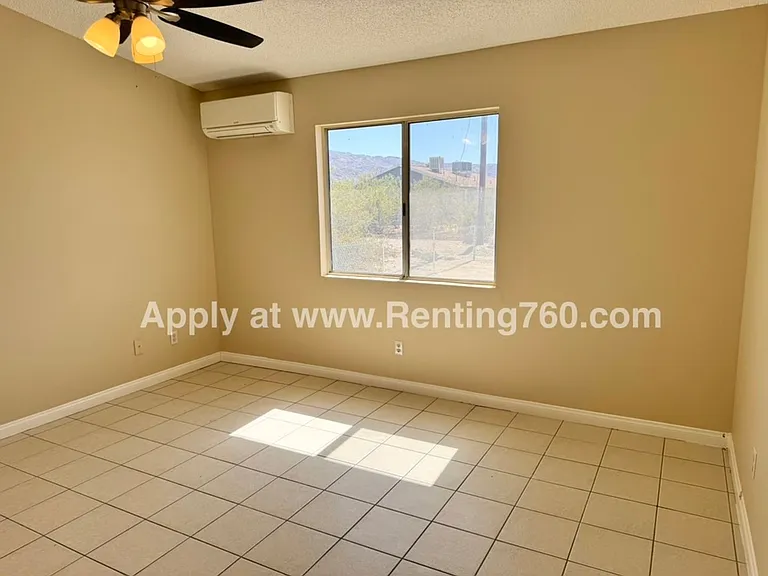 6772 Maude Adams Ave — Photo 12