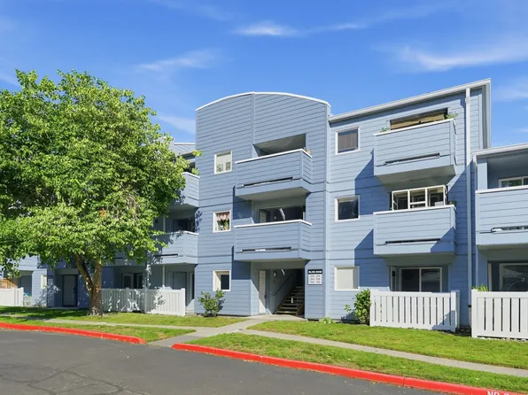 6048 SE Drake St APT 114, Hillsboro, OR 97123