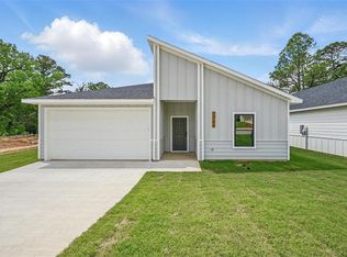 2734 W Washington St, Denison, TX 75020