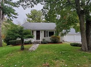 16 Liberty Dr, Shrewsbury, MA 01545