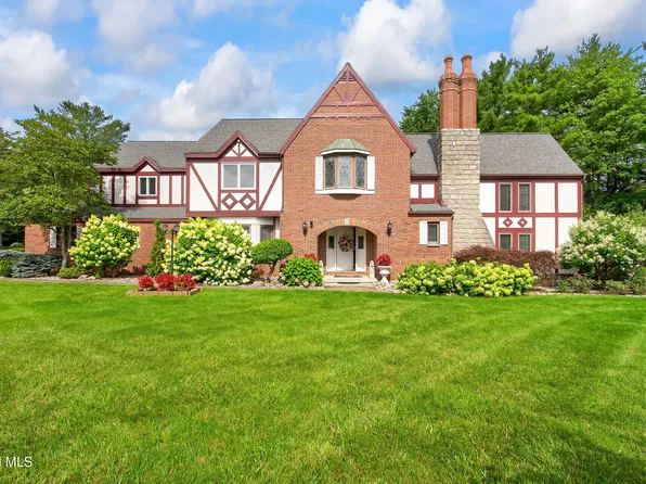 1 Milan Court, Niskayuna, NY 12309