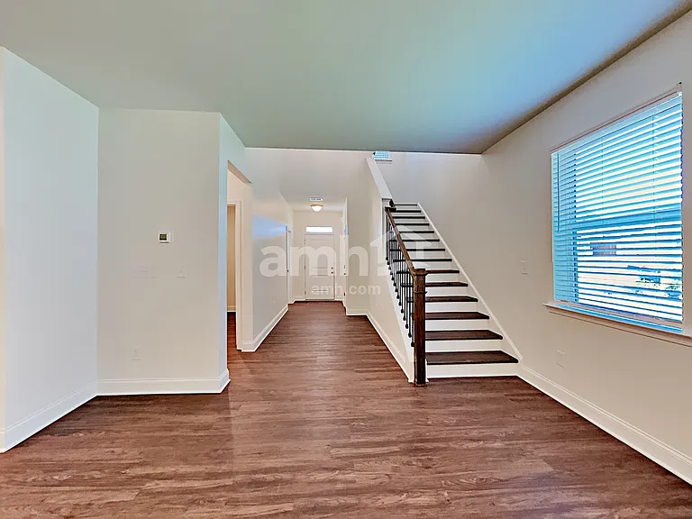 5060 Franks Creek Way — Photo 7