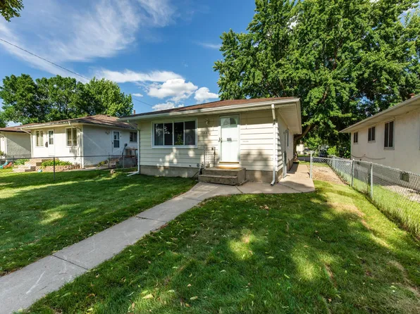 5214 Oliver Ave N, Minneapolis, MN 55430