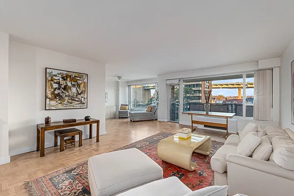 Sold by Lovett Realty, Inc. | media 28