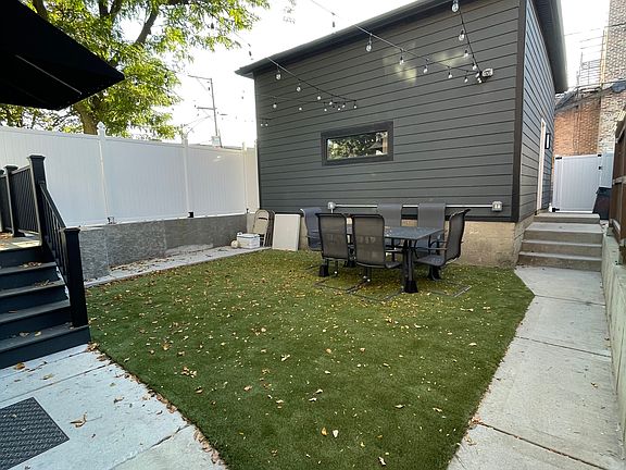 3rd image of 3558 S Emerald Ave #2R