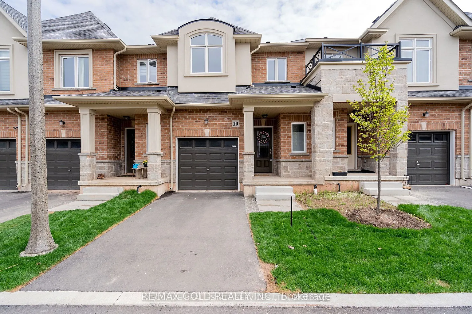 10 Mockingbird Ln photo 1